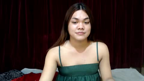 urhottie_bella online show from May 2026 06:10:02 AM