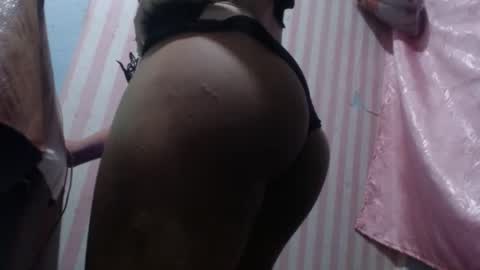 UrHOTtrexie online show from February 2025 06:09:02 PM