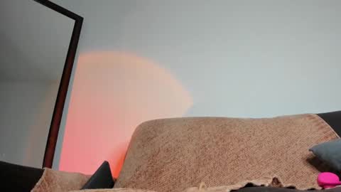 urimare_south online show from September 2025 02:20:01 PM