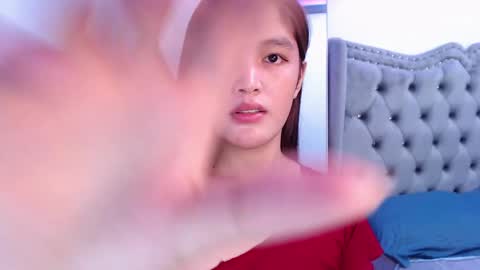 Amira online show from December 2024 01:18:01 AM