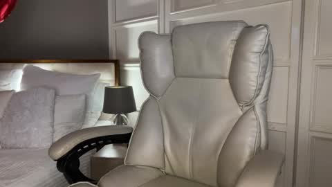 Kristina online show from December 2025 01:14:02 AM