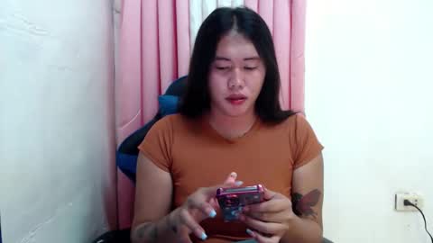 Snapshot of urlovely_sofie chatting on October 2025 07:03:01 PM Sofie online show from October 2025 07:03:01 PM