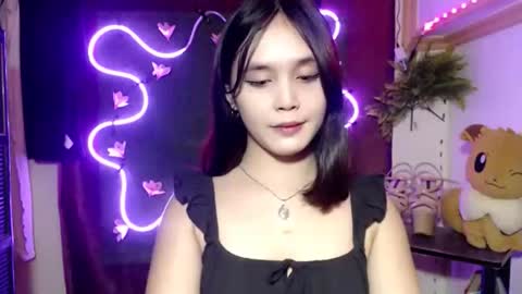 Pia online show from November 2025 12:11:02 AM