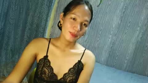 queen julia not into CHEAPGUY online show from October 2025 01:54:02 PM