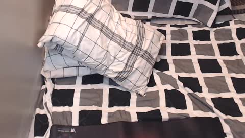 Mel online show from January 2025 02:52:01 PM