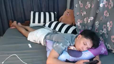 Mel online show from November 2025 02:33:01 AM