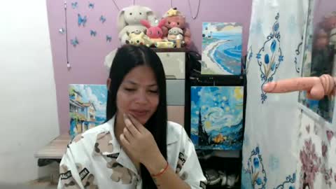 Snapshot of urpreciouspinayxxx chatting on August 2026 01:04:01 AM hi im kim online show from August 2026 01:04:01 AM
