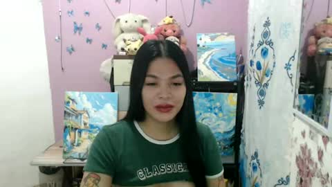 Snapshot of urpreciouspinayxxx chatting on August 2026 09:39:02 PM hi im kim online show from August 2026 09:39:02 PM
