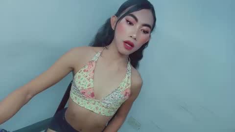 urpretty_mistake online show from February 2026 11:05:02 AM