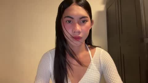 urpretty_mistake online show from July 2026 11:04:02 AM