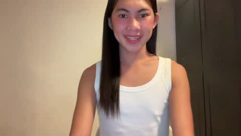 urpretty_mistake online show from July 2026 10:11:01 AM