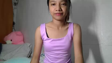 Snapshot of urshamegirl4you chatting on April 2026 12:30:01 PM Your LUNA online show from April 2026 12:30:01 PM