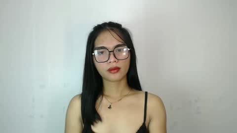 urtereshameow online show from April 2026 01:20:01 PM