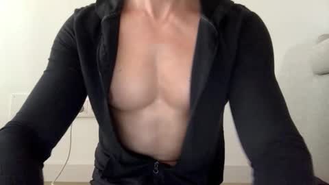 urxtoyboy online show from April 2026 03:28:02 PM