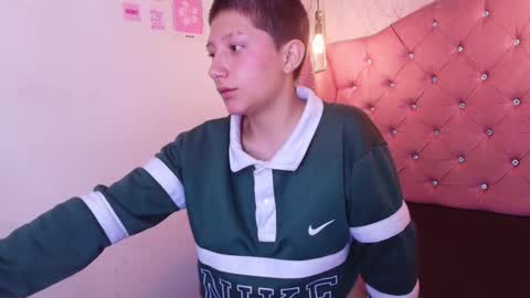 Snapshot of ury_ chatting on February 2026 11:16:02 PM Lauryn online show from February 2026 11:16:02 PM