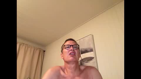 Snapshot of usablemale chatting on September 2025 07:33:02 AM P online show from September 2025 07:33:02 AM