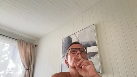 Snapshot of usablemale chatting on September 2025 01:31:02 AM P online show from September 2025 01:31:02 AM