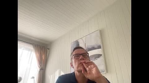 Snapshot of usablemale chatting on October 2025 11:00:02 PM P online show from October 2025 11:00:02 PM