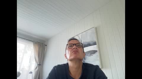 Snapshot of usablemale chatting on October 2025 04:37:01 PM P online show from October 2025 04:37:01 PM