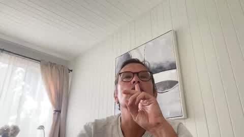 Snapshot of usablemale chatting on November 2025 10:32:02 PM P online show from November 2025 10:32:02 PM