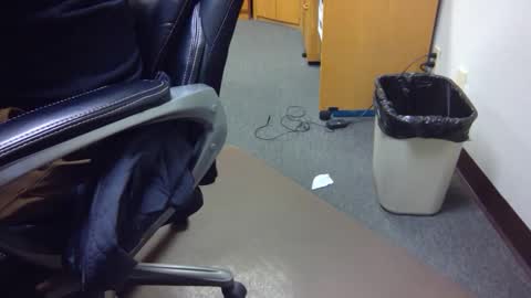 useemie online show from December 2024 06:58:02 PM