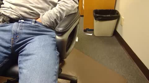 useemie online show from December 2024 11:49:02 PM