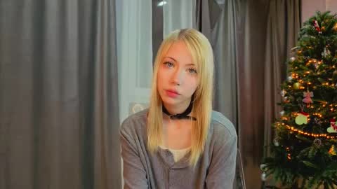 Chloe online show from February 2026 01:29:02 PM