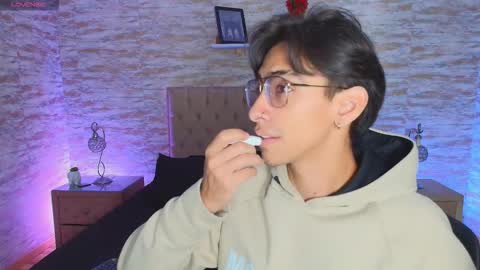 UYUKIE online show from November 2025 11:11:02 AM