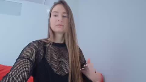 Snapshot of va_len_sea_ya chatting on March 2025 07:41:01 AM Valensiya online show from March 2025 07:41:01 AM