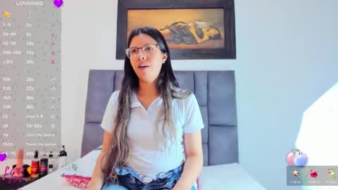 Vahiolet smith online show from March 2026 03:54:01 AM