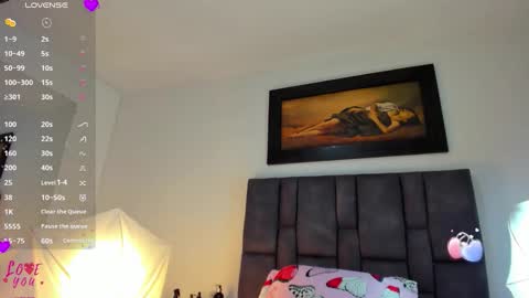 Vahiolet smith online show from March 2026 03:19:02 AM