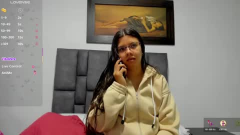Vahiolet smith online show from July 2026 12:22:01 PM