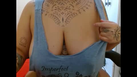 Vah Oliver online show from February 2025 07:07:01 PM