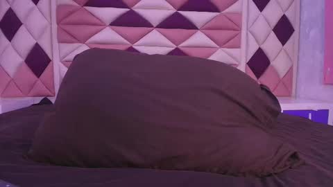 Snapshot of vale_castro1 chatting on November 2025 07:16:02 PM Valentina online show from November 2025 07:16:02 PM