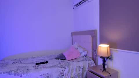 HI IM NEW online show from December 2024 03:14:01 PM