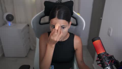 Snapshot of valecute01 chatting on October 2025 08:57:01 PM valecute01 online show from October 2025 08:57:01 PM