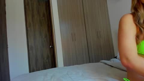 Snapshot of valenjonex chatting on February 2026 08:16:01 PM Angela online show from February 2026 08:16:01 PM