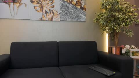 valentina milan online show from March 2026 05:08:01 AM