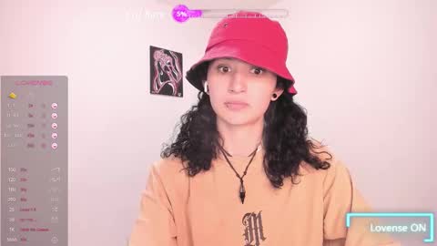 Snapshot of valent_27 chatting on February 2026 10:17:02 PM Valentina online show from February 2026 10:17:02 PM