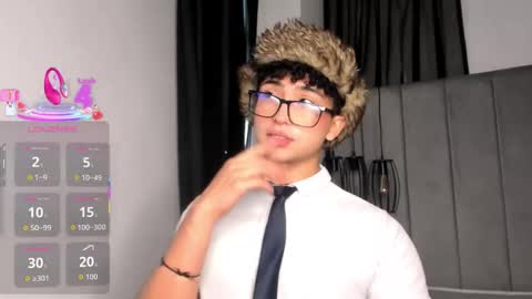 Valentin0 online show from October 2025 11:58:02 AM