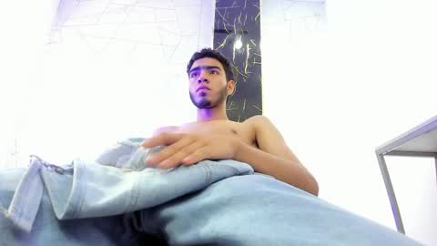 VALENTIN  online show from April 2026 04:46:01 AM