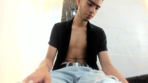 VALENTIN  online show from April 2026 02:37:02 AM