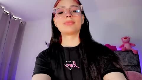 Snapshot of valentina_alba chatting on January 2025 02:40:02 PM Valentina online show from January 2025 02:40:02 PM