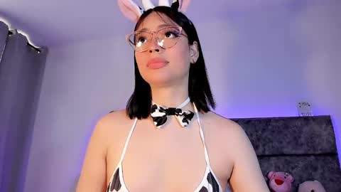 Snapshot of valentina_alba chatting on February 2025 12:20:01 PM Valentina online show from February 2025 12:20:01 PM