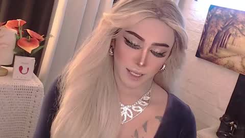 Amanda online show from September 2025 02:57:01 AM