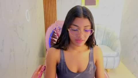 Snapshot of valentina_gomez_s chatting on May 2026 12:33:02 PM Valentina online show from May 2026 12:33:02 PM