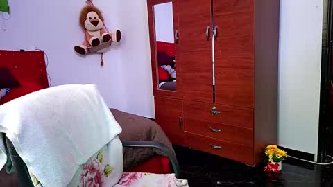 Snapshot of valentina_nappi96 chatting on October 2025 06:03:01 PM VALE online show from October 2025 06:03:01 PM