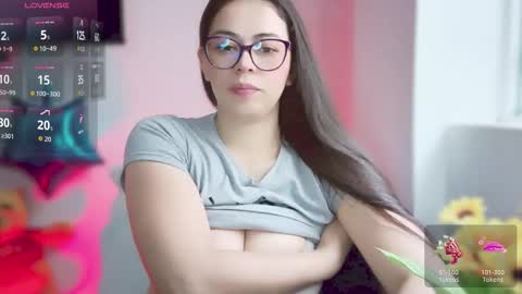 Snapshot of valentina_nappi96 chatting on December 2025 06:34:02 PM VALE online show from December 2025 06:34:02 PM