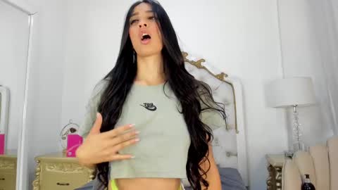 Valentina  online show from February 2025 12:38:02 PM