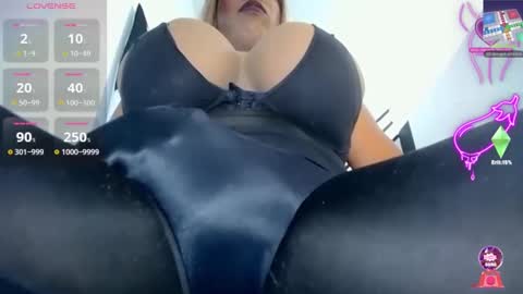 Snapshot of valentinabigcock23 chatting on October 2025 08:07:02 PM valentinabigcock23 online show from October 2025 08:07:02 PM